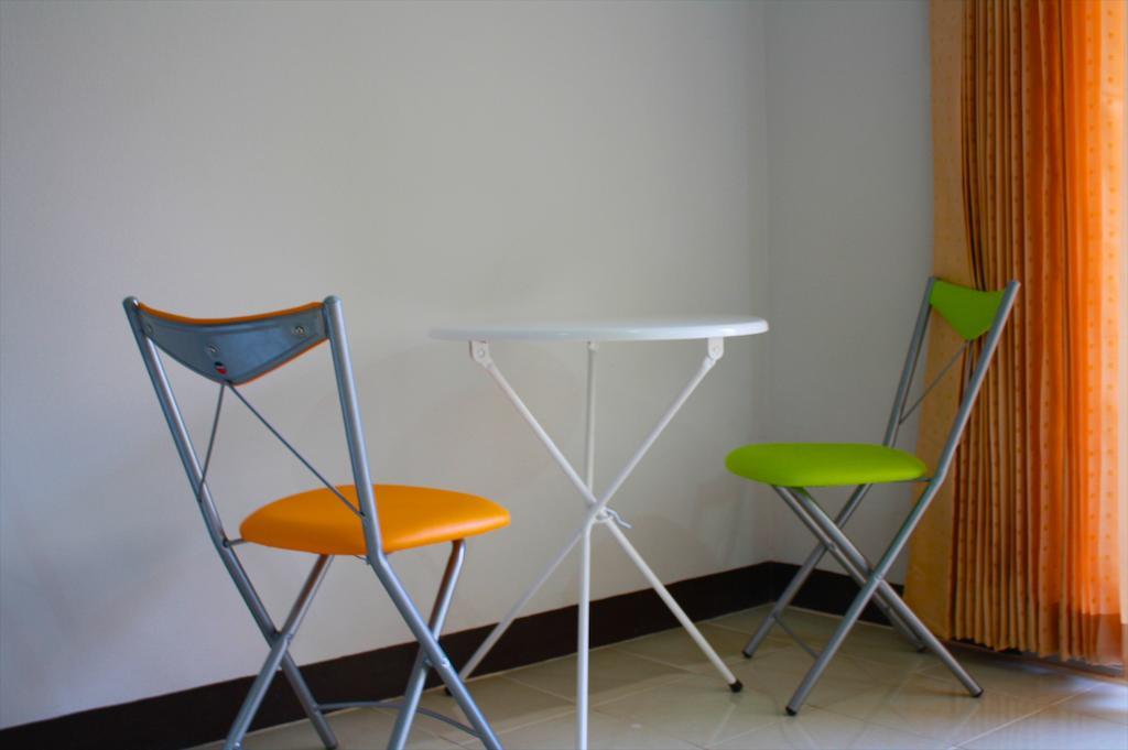 Baanbudsarin Apartment Sing Buri Bagian luar foto